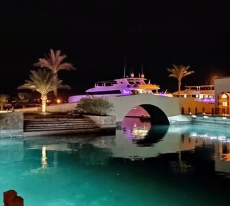 Jak wygląda życie nocne w Port Ghalib? Bary i imprezy